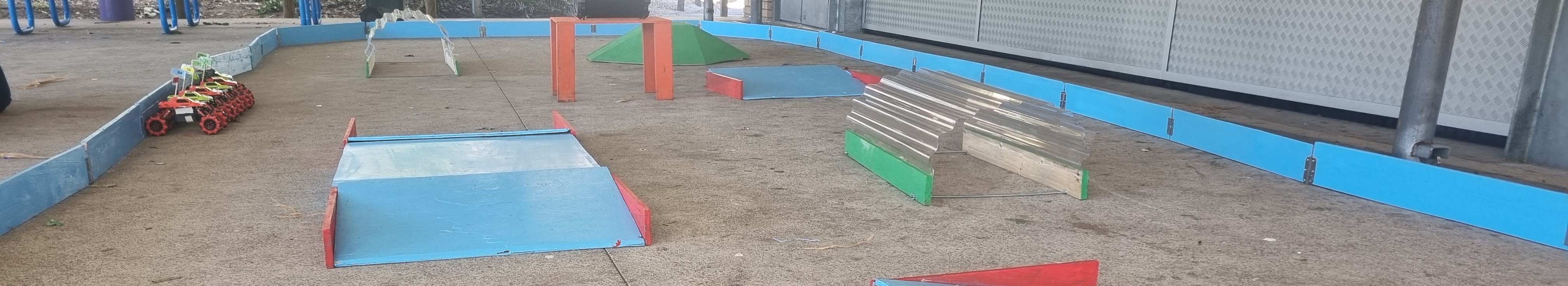 RC cars navigating the tunnels challenge